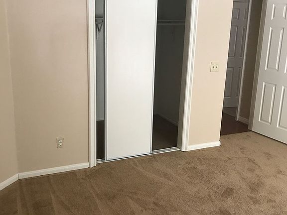 3rd image of 13625 Limestone Cir
