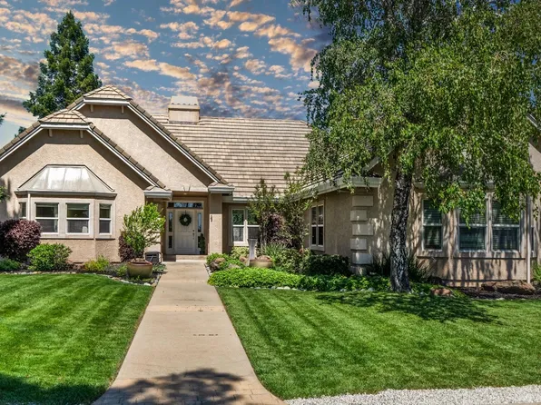 831 Santa Cruz Dr, Redding, CA 96003