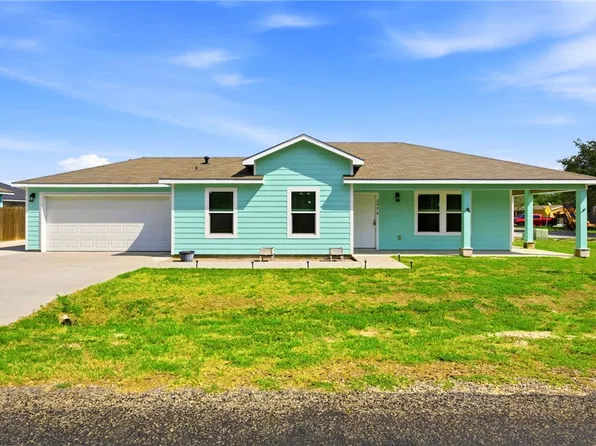 2076 S Saunders St, Aransas Pass, TX 78336