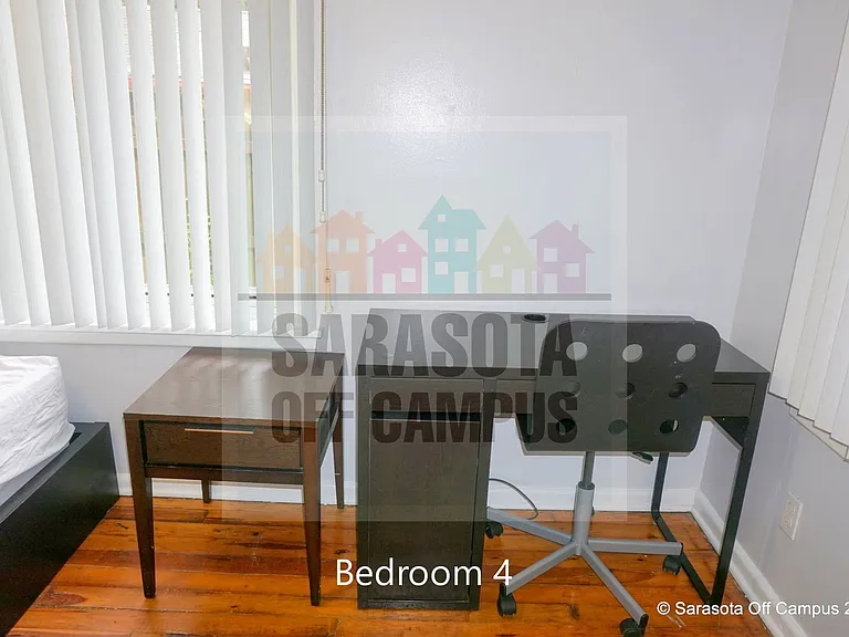 4026 Royal Palm Ave — Photo 43