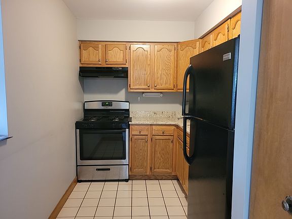 4th image of 6660 S Brainard Ave APT 104