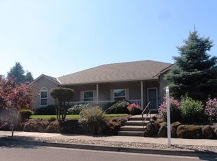 19415 Westling Dr, Oregon City, OR 97045