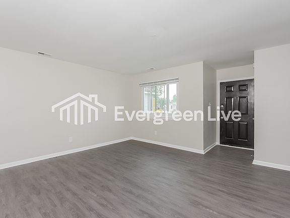 5th image of 3856 Augustine Cir