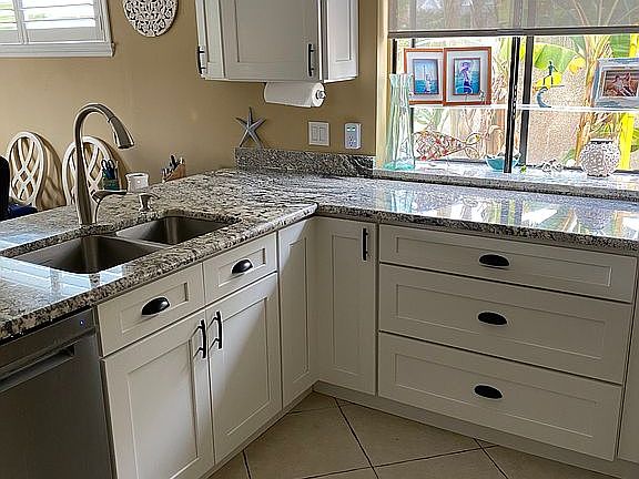 5th image of 2817 Saint Tropez Ct