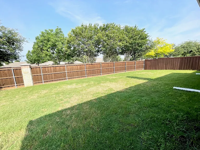 2705 Lumina Dr — Photo 17