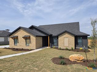 1122 Northcross Dr, Salado, TX 76571