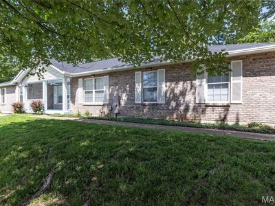 3737 Highland Trace Ct, Byrnes Mill, MO, 63051