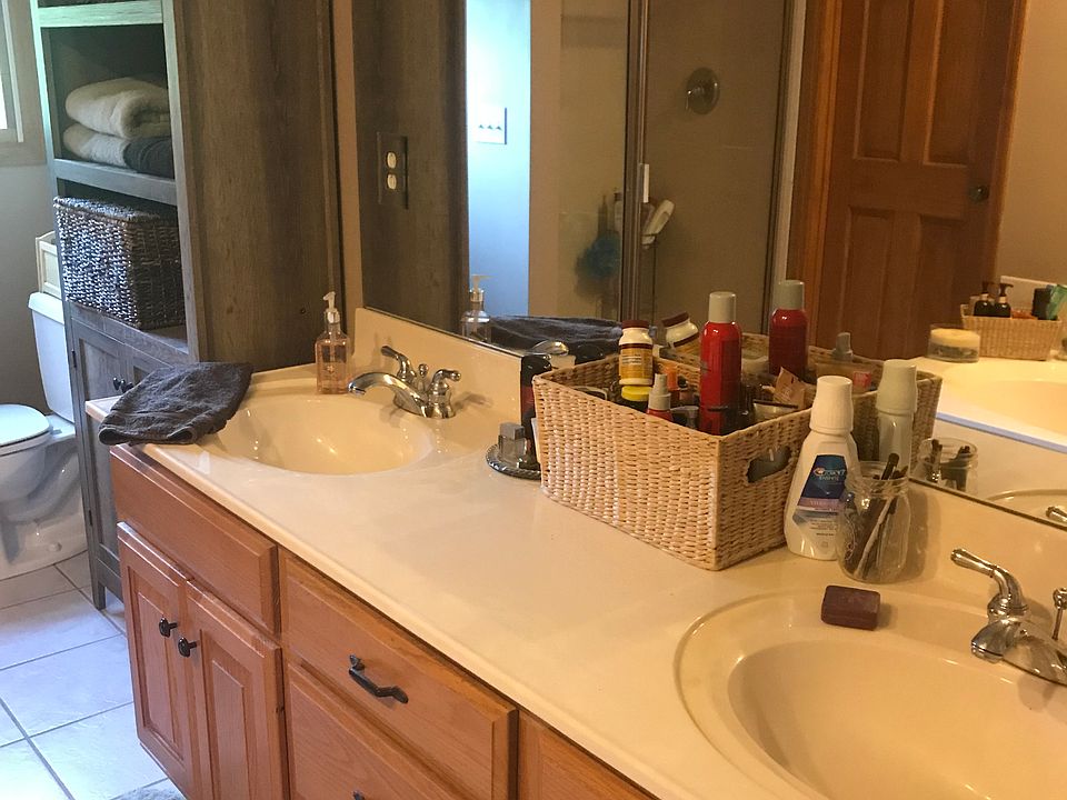 2nd image of 204 Eagles Perch Ct