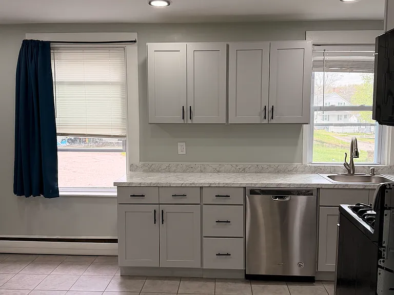 166 Nursery Ave #1 — Photo 1