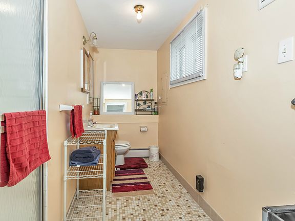 5th image of 3 Regina Ct