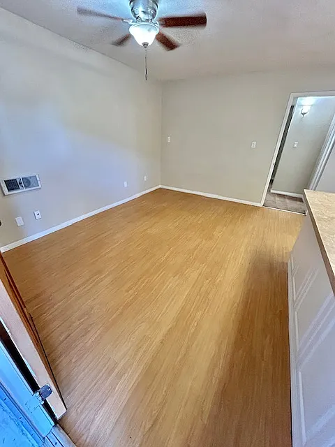 1 bed, 650 sqft, $1,750 — Photo 2