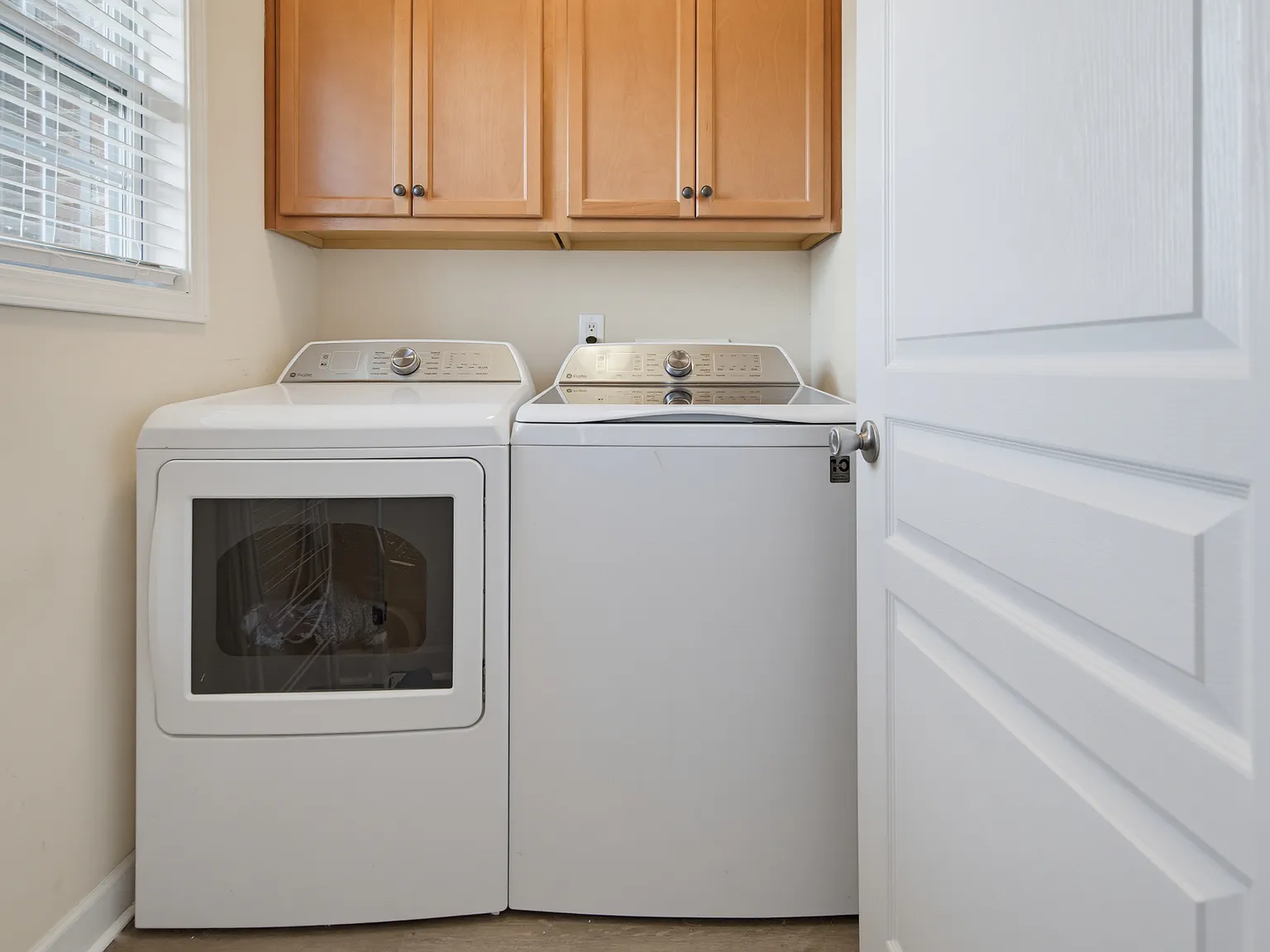 3 bed, 1832 sqft, $1,850 — Photo 3