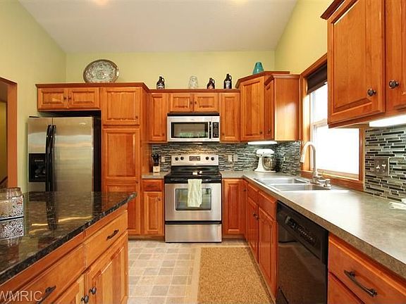 4th image of 20050 Orchard Ln