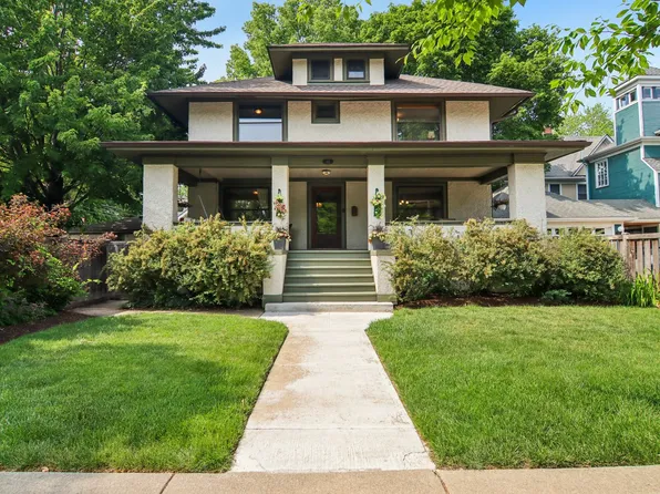 412 Pleasant St, Oak Park, IL 60302