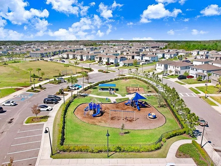 3044 Suncoast Plains Dr — Photo 37