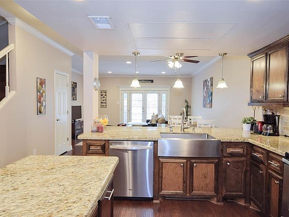 3rd image of 14707 Barryknoll Ln APT 175