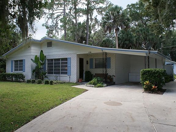 2nd image of 1556 Lakeside Dr