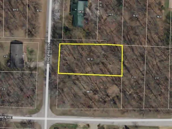 930 S Pine Tree Ln, Santa Claus, IN 47579