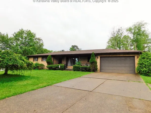 215 Valley View Dr, Scott Depot, WV 25560