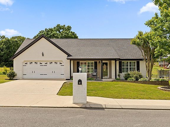 4th image of 61 Hatfield Dr