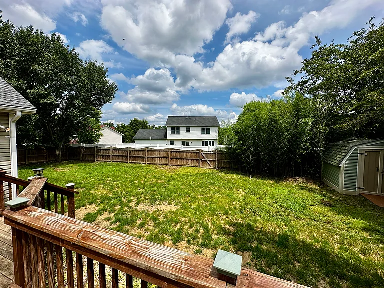 114 Fairfax Dr — Photo 19