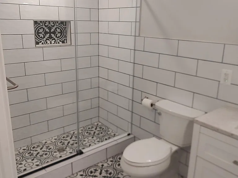 621 Upshur St NW #B — Photo 5