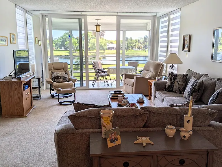 804 Cypress Blvd #208 — Photo 3