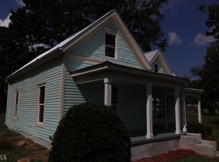 513 8th St, Statham, GA 30666