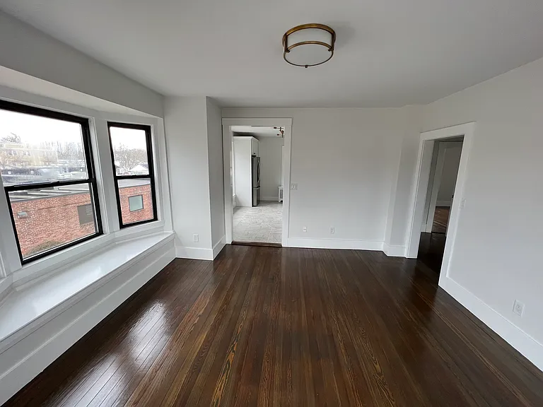 12 Eaton Ct #2 — Photo 8