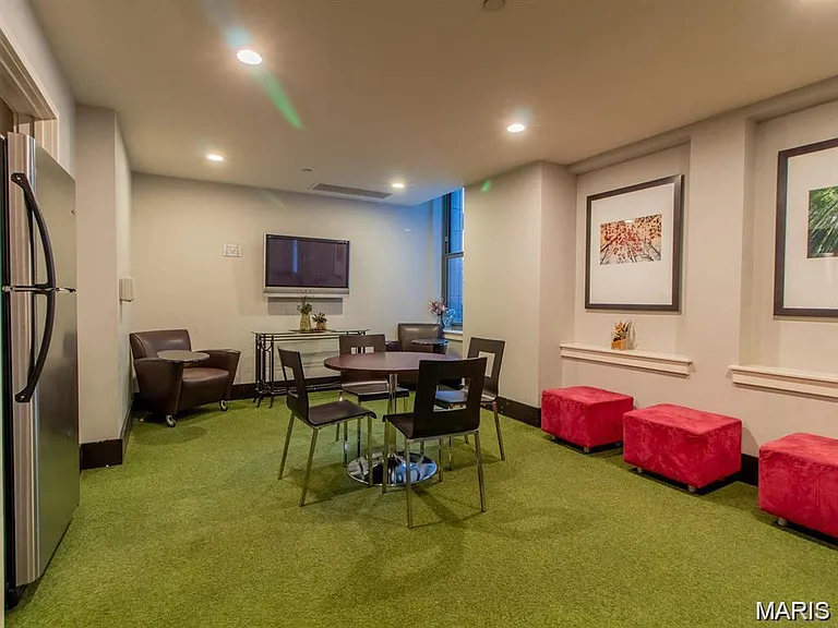 314 N Broadway Ave #1405 — Photo 33