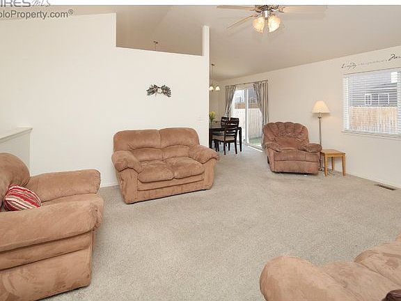 3rd image of 612 Scotch Pine Dr