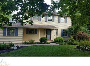 9209 Looking Glass Brook Dr, Grand Ledge, MI 48837