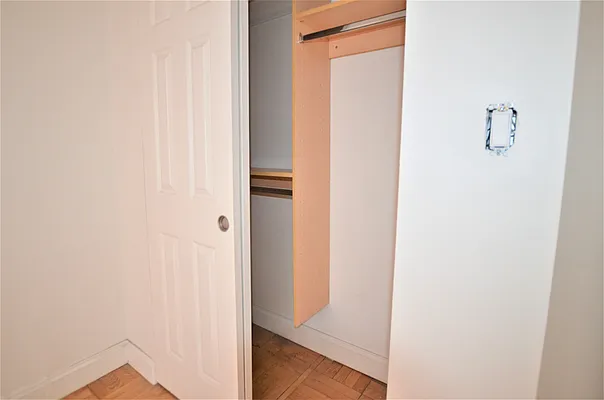 Rented by Manhattan Realty Group | media 13