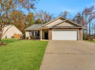 727 Fountainbrook Ln, Fountain Inn, SC 29644