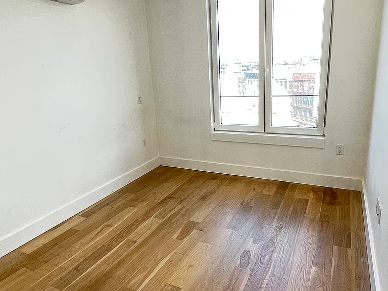 1052 Greene Ave #6B — Photo 9