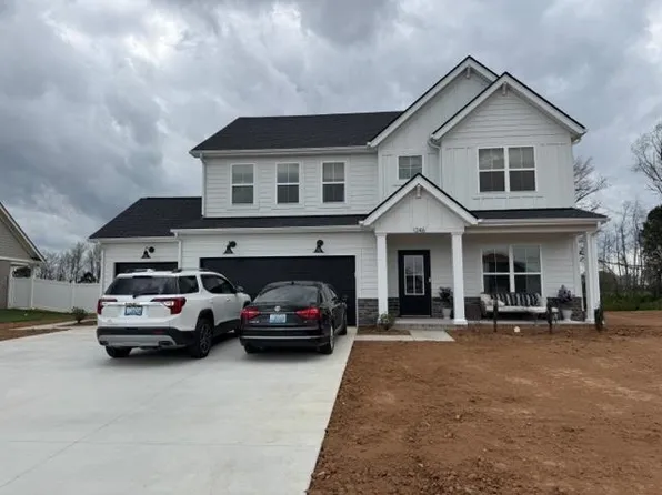 1246 Warrior Ln, Bowling Green, KY 42104