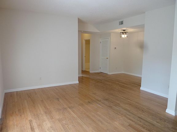 4th image of 409 S Gomez Ave Unit 2