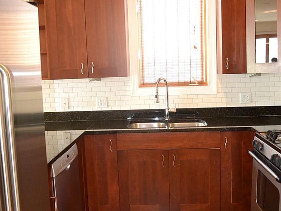 5th image of 1253 N Bosworth Ave APT 2