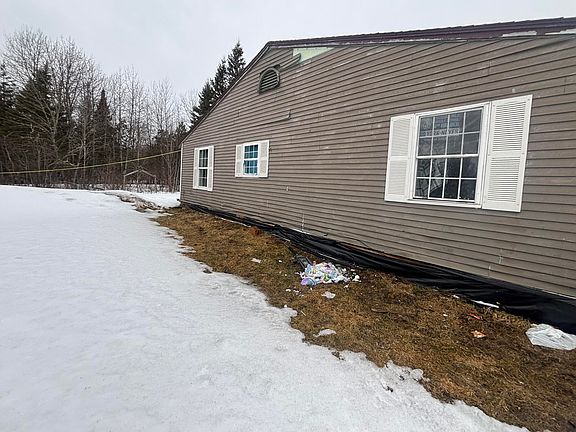 3rd image of 62 Everett Road