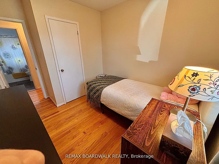 625 Clarke Ave — Photo 5