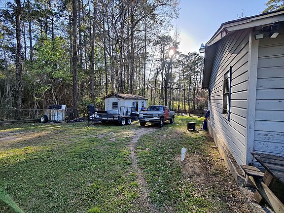 4th image of 25713 Parkway Dr
