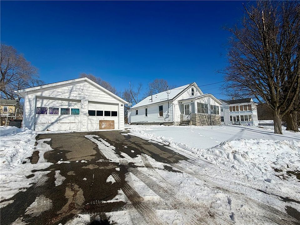 1st image of 400 Garfield St