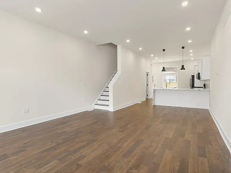 2719 Lefevre St — Photo 22
