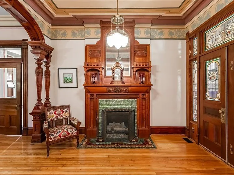 425 Gladstone Blvd — Photo 8