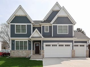 784 S Cambridge Ave, Elmhurst, IL