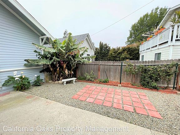 4th image of 1077 E Santa Clara St #8117214
