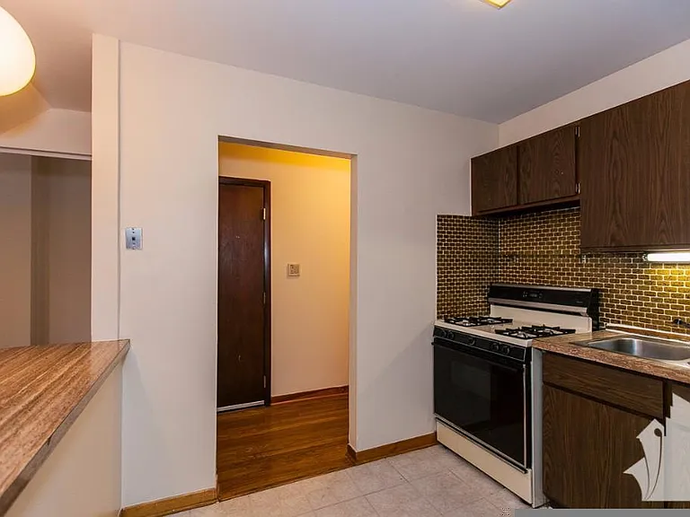 877 W Lill Ave #D2 — Photo 7