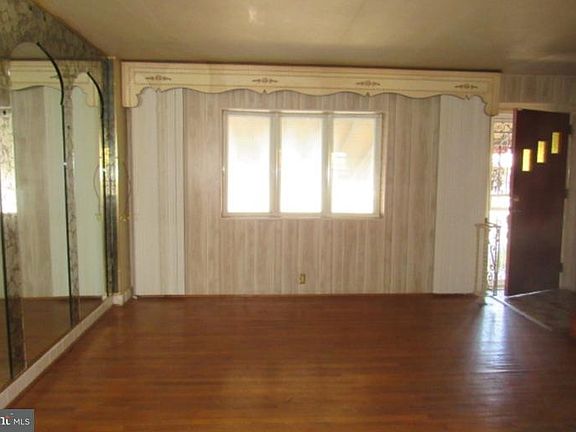 5th image of 6316 Guyer Ave