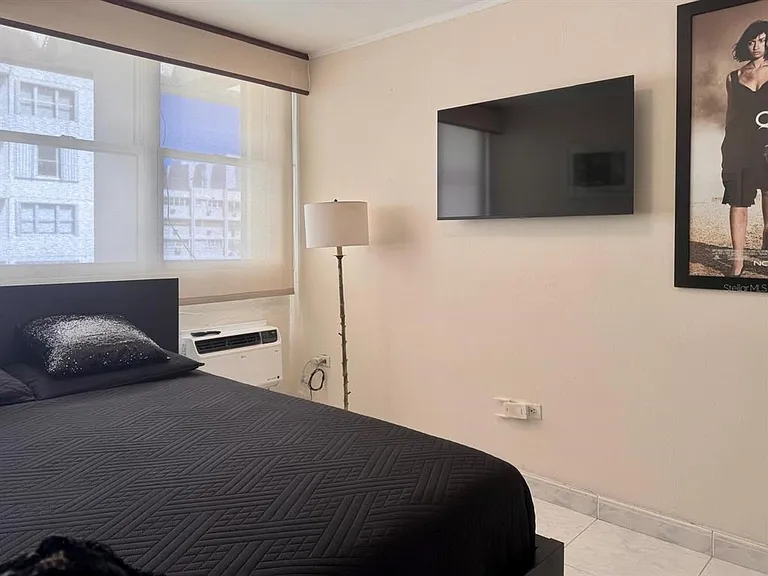 76 Kings Court St #902 — Photo 30