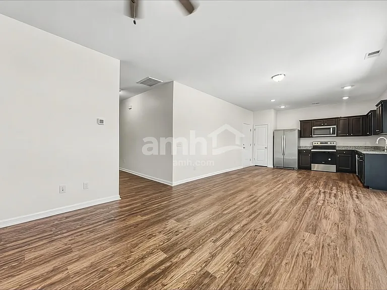 201 Orion Way — Photo 5